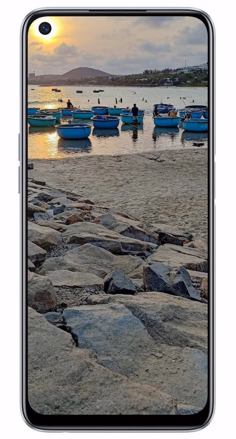 Ngoài ra nốt ruồi camera cũng được sử dụng thay thế hình ảnh mặt trời trong một vài thiết kế hình nền của người dùng.