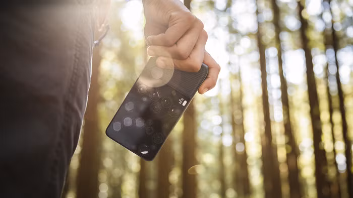 Cũng chính nhờ sự đa dạng về các dải tiêu cự như vậy nên thiết bị này sẽ có thể cho ra những bức ảnh cuối sắc nét, đảm bảo độ chi tiết, có khả năng xoá chủ thể hay phông cực tốt cũng như là độ phân giải sẽ lên đến 52 MP.