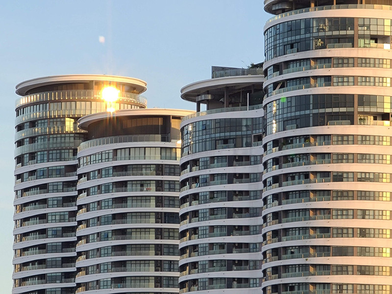 Tại mức zoom 100X S20 Ultra vẫn đầy ngạc nhiên với khả năng xử lý tương phản, sáng và chi tiết ảnh. (Ảnh: Nguyễn Phúc Lộc)