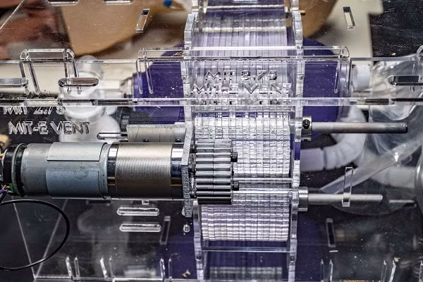 Nhóm nghiên cứu tuyên bố chia sẻ miễn phí tài liệu về sản xuất máy. Tuy nhiên, đây không phải thiết bị mà một người nghiệp dư có thể tự làm tại nhà.