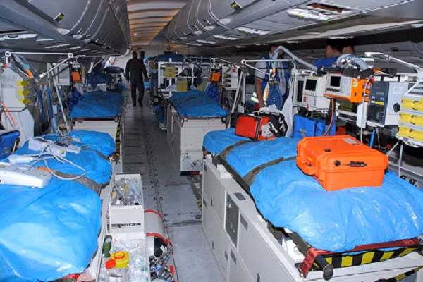 Hiện tại, bệnh viện bay hiện đại nhất thế giới đã thực hiện chuyển 6 bệnh nhân COVID-19 ở Bergamo (Ý) đến các bệnh viện khác nhau ở Cologne (Đức) để tiếp nhận điều trị.