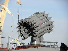 Tuy nhiên, nhà máy không tiết lộ chi tiết các hệ thống vũ khí săn ngầm trang bị cho Gepard 3.9. Được biết, tàu Gepard Project 11661K đóng cho Hải quân Nga trang bị các bệ phóng bom chống ngầm RBU-6000.