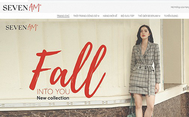 Sáng 11/11, truy cập vào website của hãng thời trang Seven.AM (sevenam.vn), nhiều khách hàng bất ngờ khi không tìm thấy danh mục, hình ảnh các sản phẩm phụ kiện như túi xách, ví như thông thường.