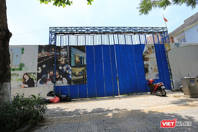 Lô đất số 16 Bạch Đằng phía mặt tiền đường Trần Phú. Ảnh: VietTimes.