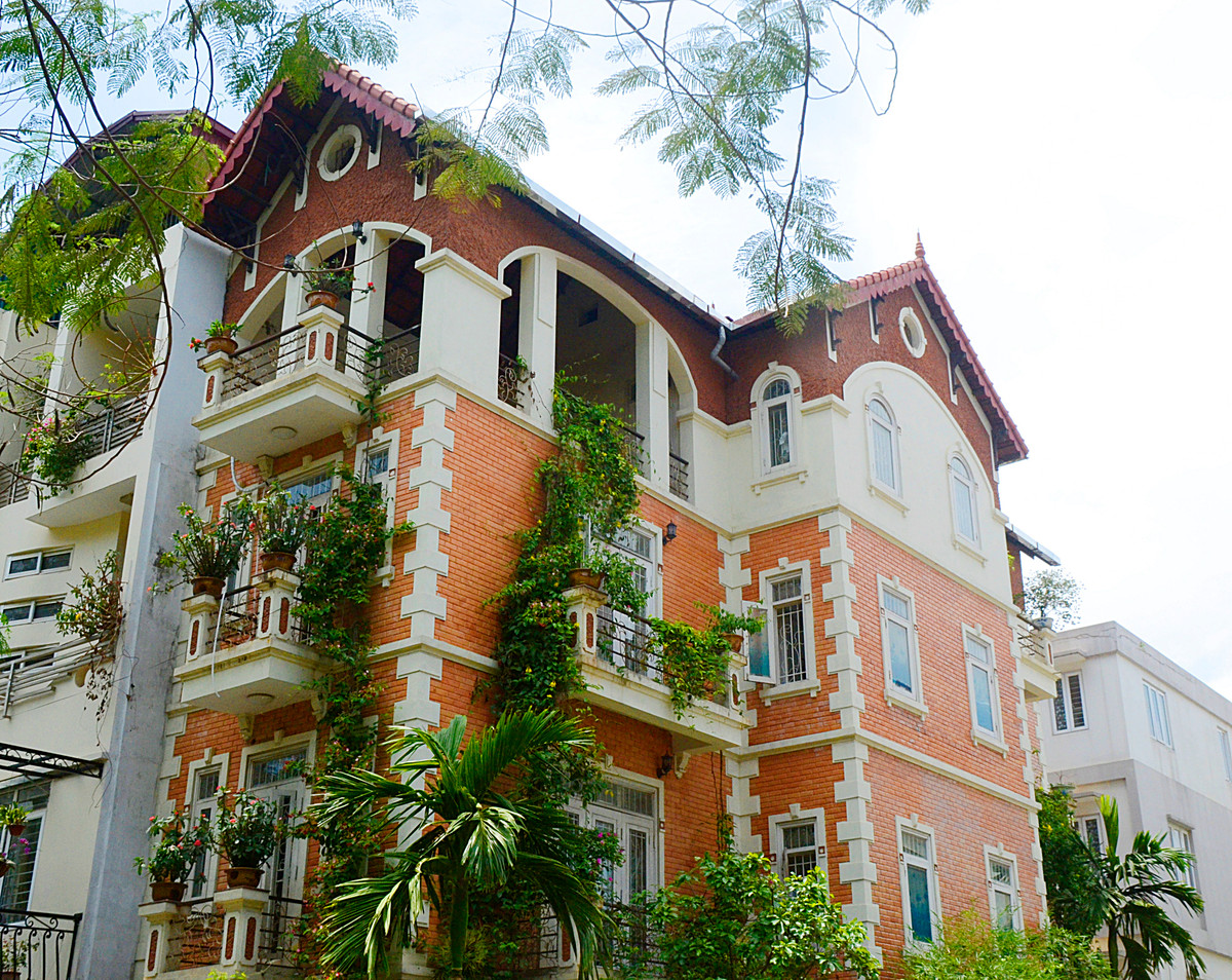 Ai nhìn cũng nhận thấy đó là những không gian sống thú vị như đang ở khu du lịch nghỉ dưỡng chốn ngoại ô.