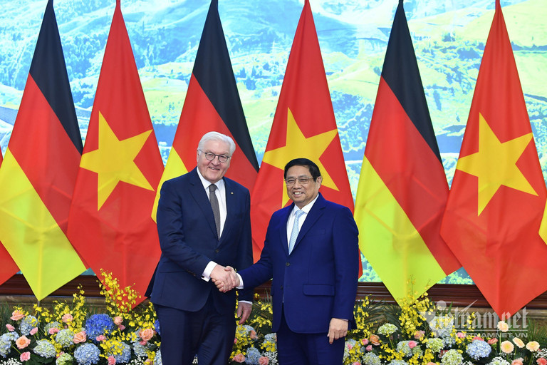 Tong thong Steinmeier danh gia cao cong dong nguoi Viet Nam tai Duc