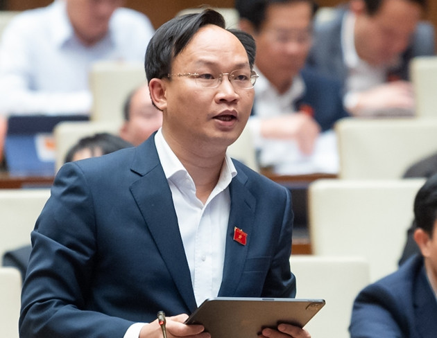 DBQH: Co hien tuong goi y ep khach hang vay von phai mua bao hiem