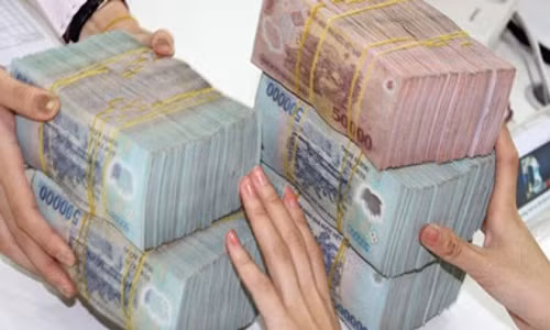 Doi thoai voi giam doc luong khung!