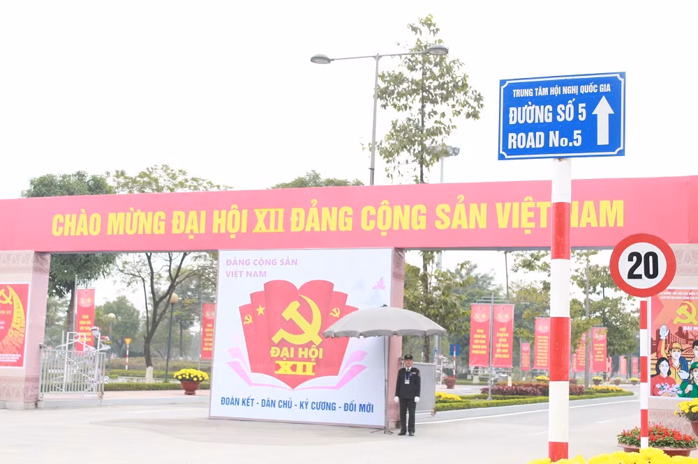 Đường số 5 dẫn vào Trung tâm Hội nghị Quốc gia.