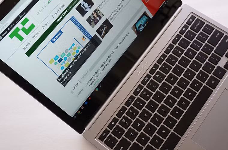 Hệ thống đèn nền bàn phím sẽ tự động tắt sau 30 giây không hoạt động.