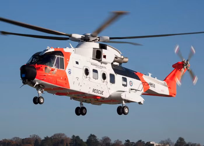 Không quân Anh, Italia và Đan Mạch đang sử dụng chiếc trực thăng này, phiên bản sửa đổi của AW101 cho mục đích thương mại cũng đã ra đời. Không quân Canada dùng một biến thể khác cho hoạt động cứu hộ trên biển.