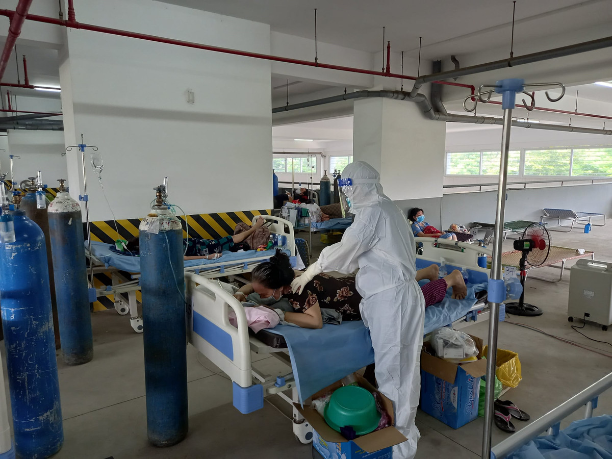 TP HCM khen thưởng lực lượng tuyến đầu phòng, chống dịch Covid-19 - Hình 2 TP HCM khen thuong luc luong tuyen dau phong, chong dich Covid-19-Hinh-2