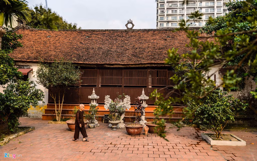 Chua Ba Danh vang ve, yen binh giua long Ha Noi-Hinh-3