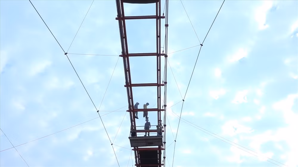 Can canh cay cau tinh yeu bang kinh trong suot dau tien o Viet Nam-Hinh-5