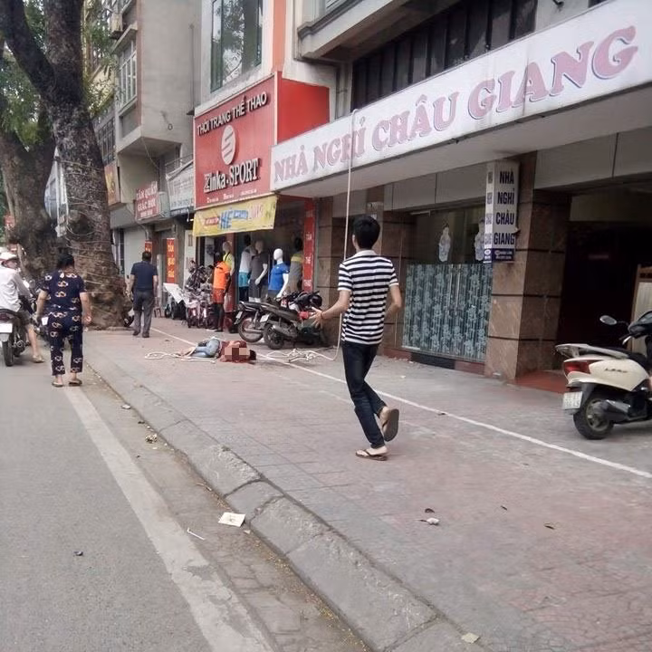 Sua dieu hoa, nam thanh nien roi xuong dat tu vong