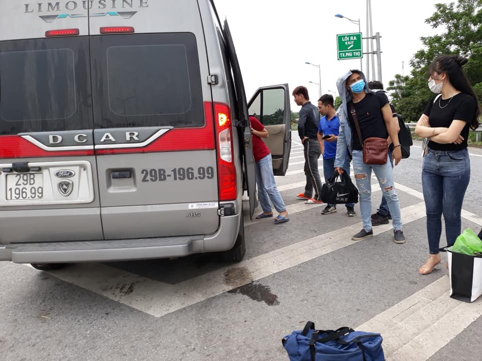 Tiet lo danh tinh chu xe “du” duoi khach giua duong-Hinh-2