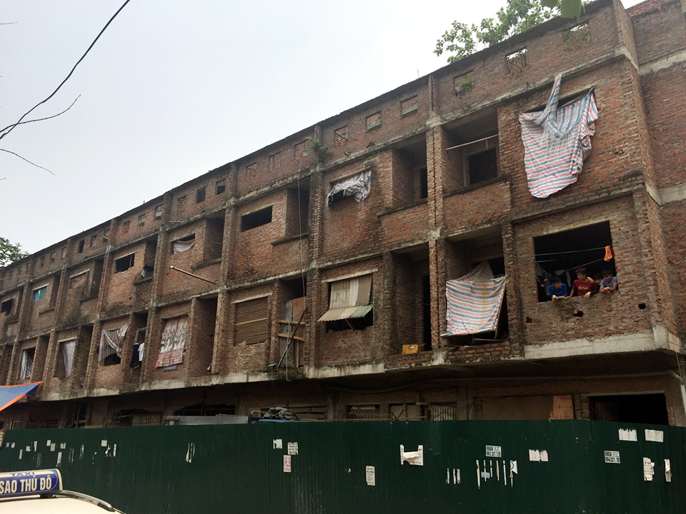 Ảnh: Cận cảnh khu "ổ chuột” giữa lòng Thủ đô Anh: Can canh khu