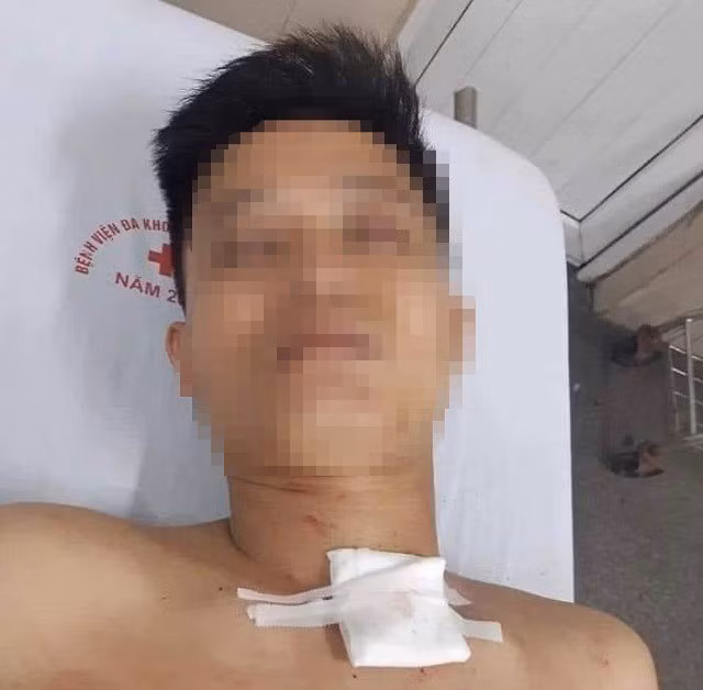 Vu nam thanh nien dam chet ban gai: CSGT co lam het trach nhiem khi dung ngay o hien truong?