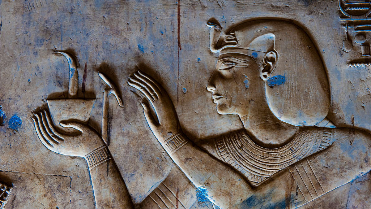 Do đó, con số 13 tượng trưng cho cái chết nhưng không theo ý nghĩa tiêu cực. Con số này tượng trưng cho việc nền văn minh Ai Cập thừa nhận về cuộc sống vĩnh cửu, đầy huy hoàng.