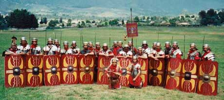 Từ đó, Quân đoàn 9 được khôi phục như trước và tiếp tục chiến đấu, phục vụ các nhà cai trị của đế chế La Mã. Trong những thập kỷ tiếp theo, đội quân tinh nhuệ hàng ngàn người này tham gia một số chiến dịch quân sự như: cuộc chinh phục đảo Anh (43 - 84).