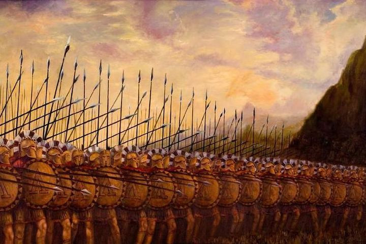 Cuối cùng, quân đội Thebes đánh bại lực lượng Sparta sau nhiều cuộc giao tranh dữ dội. Sau thất bại này, thời hoàng kim của Sparta xuống dốc và dần lụi tàn.