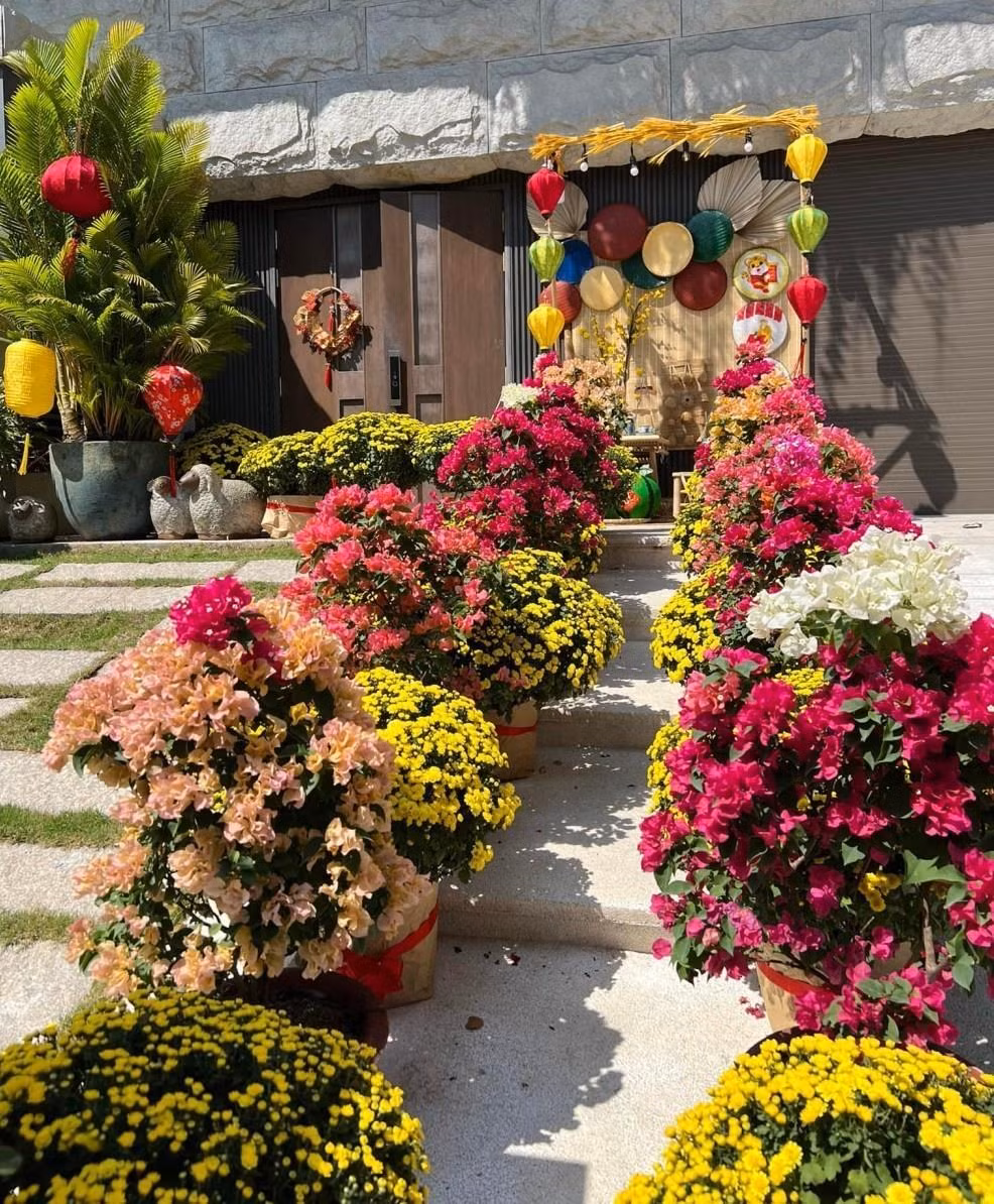 Con dau ty phu Hoang Kieu ve an Tet bang may bay rieng-Hinh-6