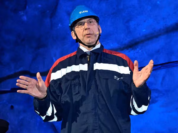 Ngoài ra, các chuyên gia dự đoán có thể mất ít nhất 10 năm trước khi bắt đầu khai mỏ đất hiếm mới ở tìm thấy ở Kiruna.