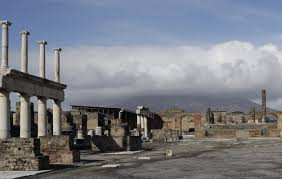 Vì vậy, bà Nicole có dự định đến Italy để trả lại những món đồ đã lấy trộm ở Pompeii và đích thân gửi lời xin lỗi để sửa chữa sai lầm cũng như chấm dứt những chuyện xui xẻo mà bản thân và gia đình gặp phải trong thời gian qua. Tuy nhiên, do bà chưa thể đi Itlay ngay được nên đã gửi trả các món đồ trước.