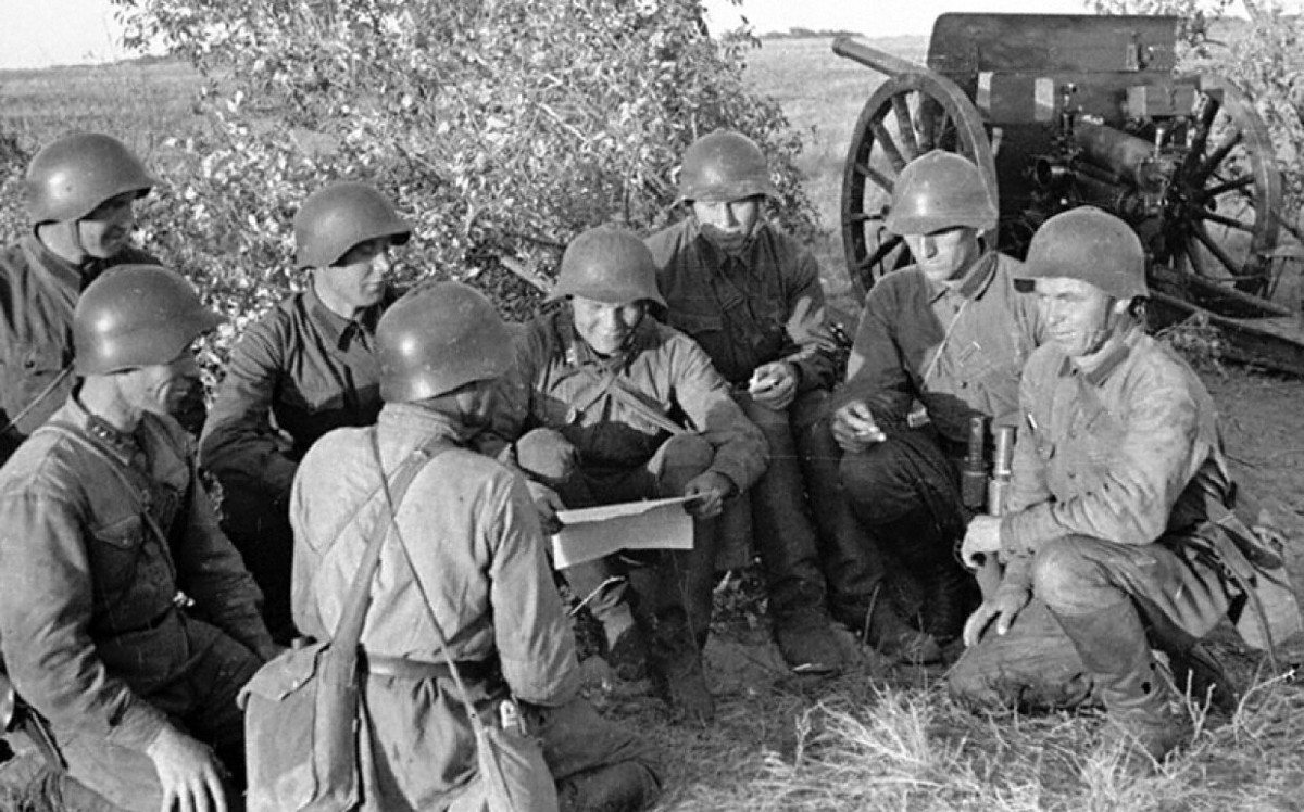 Sau nhiều tháng chuẩn bị, mọi công việc hoàn tất vào đầu năm 1944. Theo đó, giới chức Anh dự định triển khai kế hoạch tấn công Đức quốc xã vào mùa Hè bởi đây là thời điểm vi khuẩn phát triển mạnh.