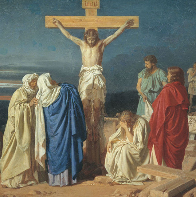 Trong quá trình thi công, các công nhân phát hiện 3 cây thánh giá bên dưới nhà thờ. Hiện nay, hàng trăm mảnh gỗ vụn được tin là những mảnh còn sót lại của Thánh giá Thật được lưu giữ ở một số nước châu Âu.