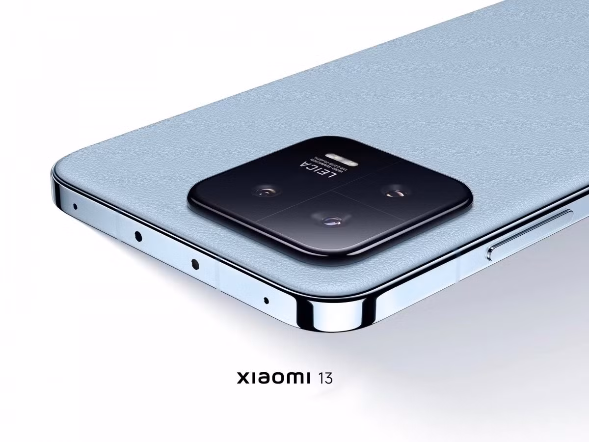Một số nguồn tin cho rằng, Xiaomi 13 và 13 Pro sẽ được "trình làng" trong triển lãm MWC tổ chức ở Barcelona vào cuối tháng 2/2023. Theo các đồn đoán, hai mẫu smartphone này đều được trang bị chipset Snapdragon 8 Gen 2 và hệ thống 3 camera ấn tượng.