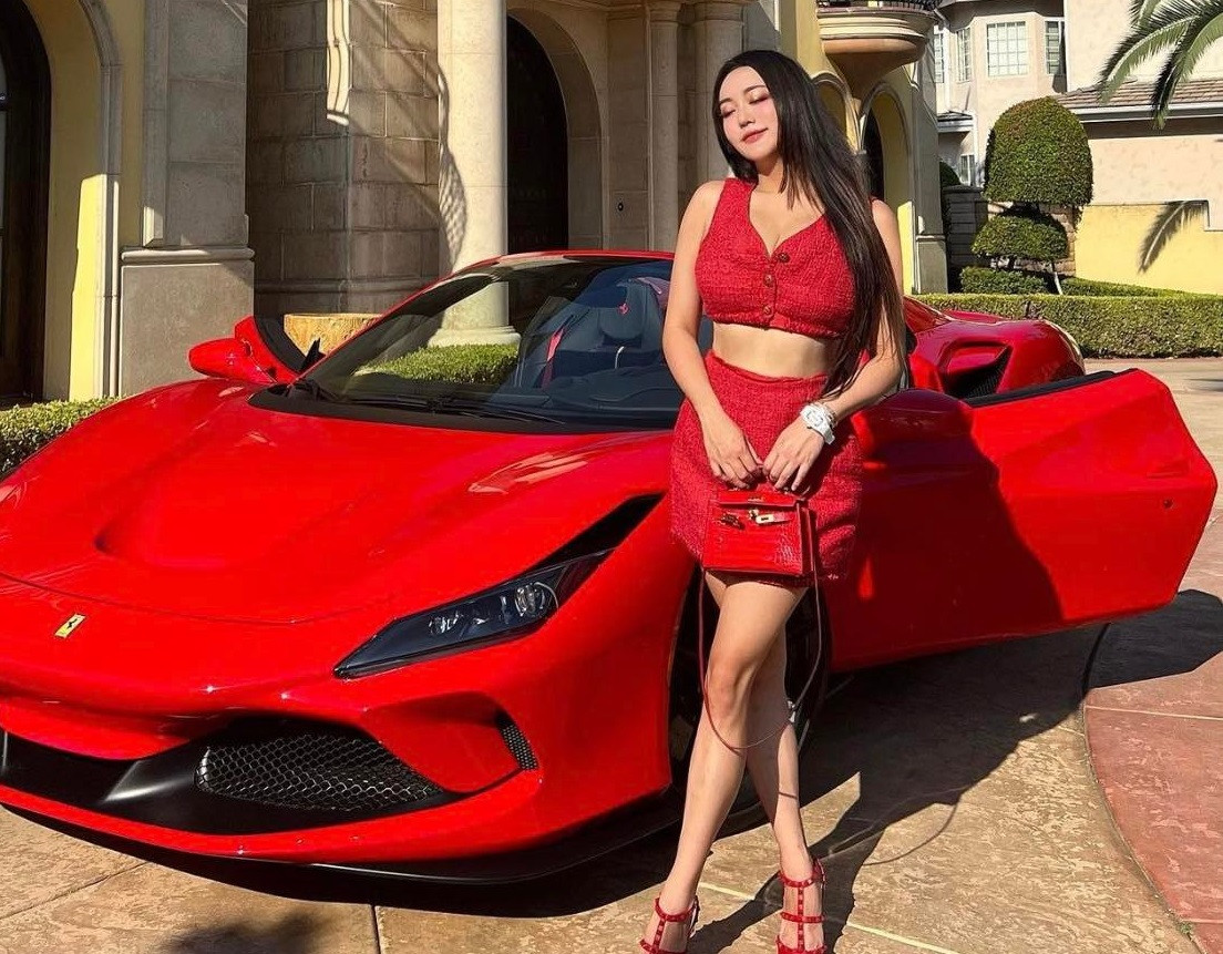 “Nang beo Trung Quoc” me trang phuc ton ve ngoai mo mang-Hinh-2