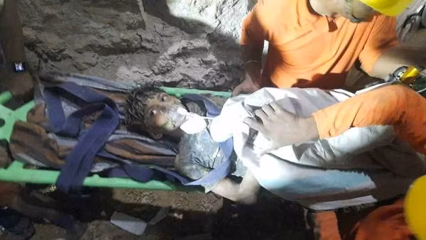 Đến cuối ngày 14/6/2022, sau 105 giờ làm việc liên tục, đội cứu hộ giải cứu thành công khi đưa được Rahul ra ngoài an toàn. Cậu bé ngay sau đó được đưa đến bệnh viện chuyên khoa ở quận Bilaspur gần đó để điều trị.