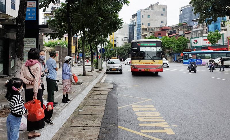 Xe buyt Thu do van chay xuyen Tet