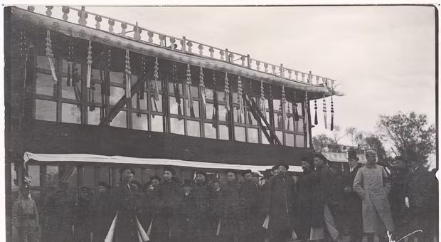 Theo quan niệm của người Trung Quốc thời phong kiến, đội quân trên sẽ sang thế giới bên kia trước để dẹp đường và chuẩn bị lễ đón Từ Hy Thái hậu.