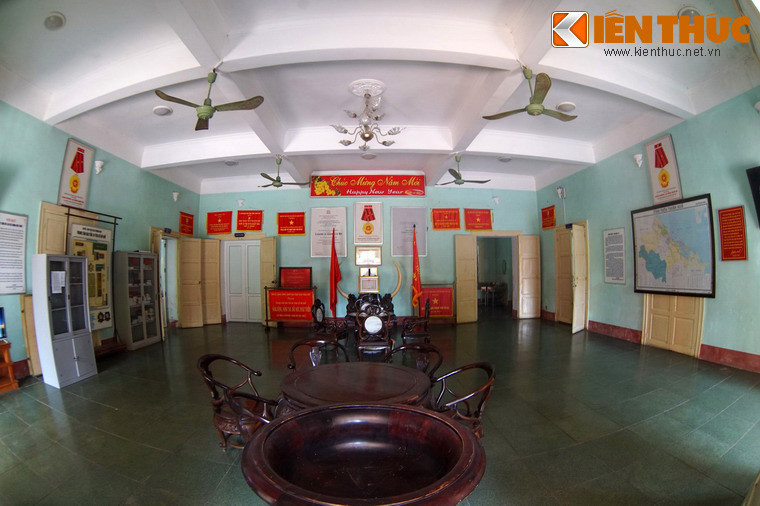 Từ tháng 10/2000 đến nay, Tam Tòa được chuyển giao cho Trung tâm Bảo tồn Di tích Cố đô Huế quản lý, và là trụ sở làm việc của Trung tâm này.