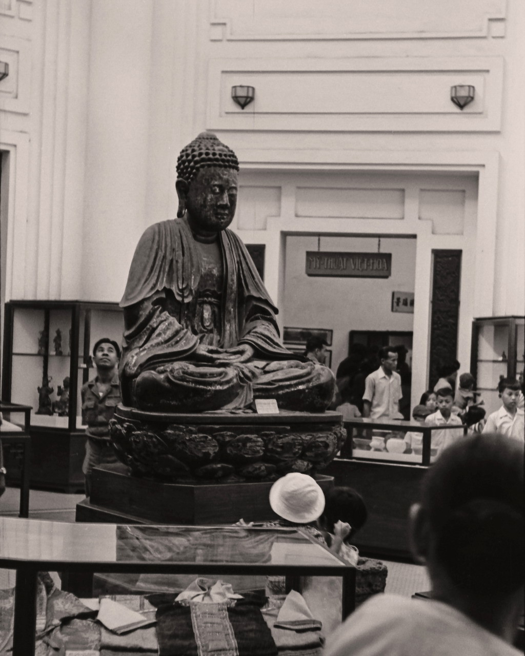 Tượng Phật cổ được trưng bày trong bảo tàng. Ảnh: Carl Nielsen.