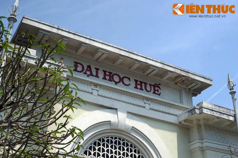 Sau năm 1975, công trình này trở thành văn phòng hiệu bộ của Trường ĐH Tổng hợp Huế rồi trụ sở Đại học Huế như ngày nay.