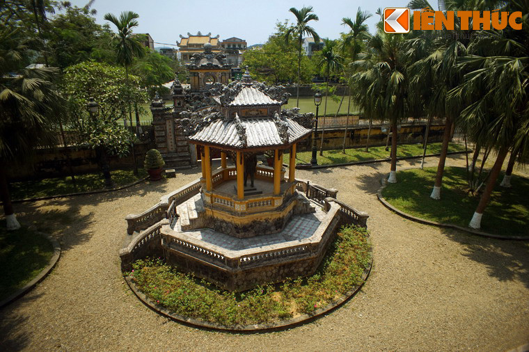 Nguyên tại vị trí này từ năm Thành Thái 14 (1902), Phụng Hóa Công Nguyễn Phúc Bửu Đảo (tức vua Khải Định sau này) đã lập phủ riêng, đặt tên là phủ An Định.