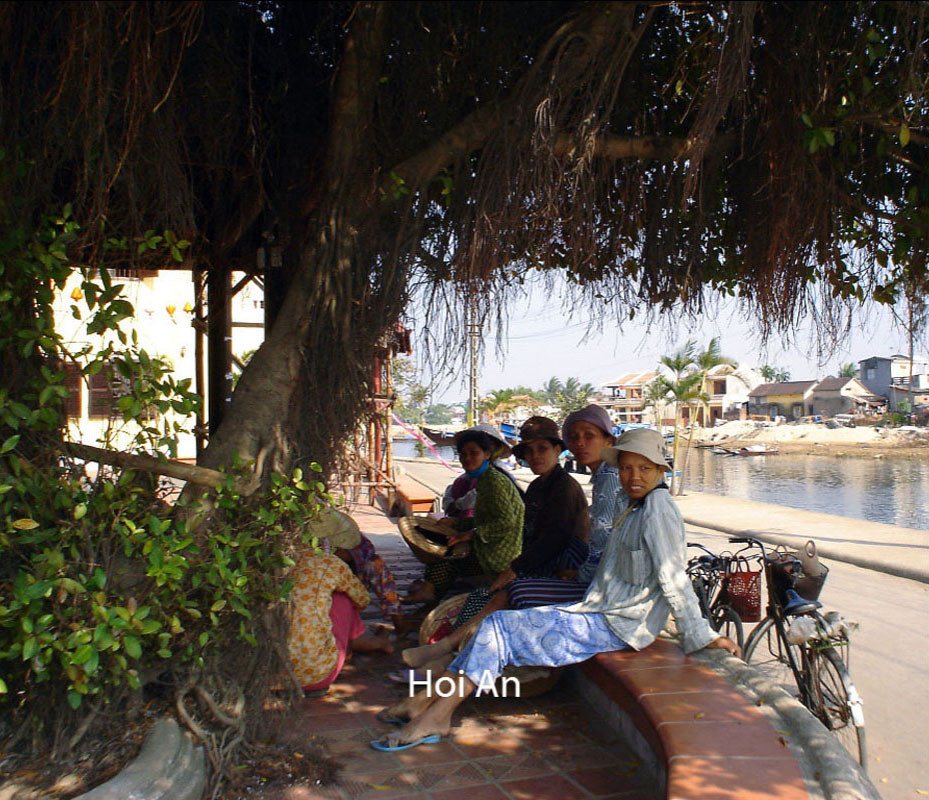 Bên bờ sông Thu Bồn ở Hội An. Ảnh: Cometosea.us.