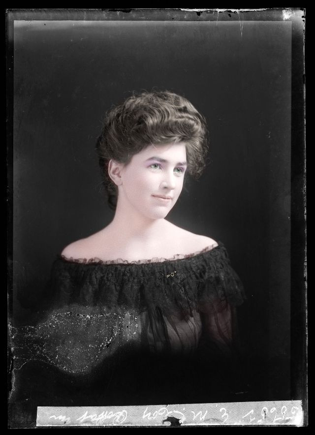 Nét đẹp giản dị nhưng cũng đầy lôi cuốn của cô E. McCoy. Ảnh: Rob van den Berg.