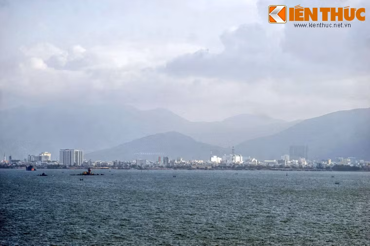 Nằm trên địa phận thành phố Quy Nhơn, huyện Tuy Phước và huyện Phù Cát thuộc tỉnh Bình Định, đầm Thị Nại là một đầm nước mặn nổi tiếng ở khu vực Nam Trung Bộ.