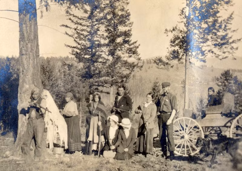 Một gia đình nông dân đi dã ngoại trong thời gian nông nhàn. Ảnh: Gt_hawk63.