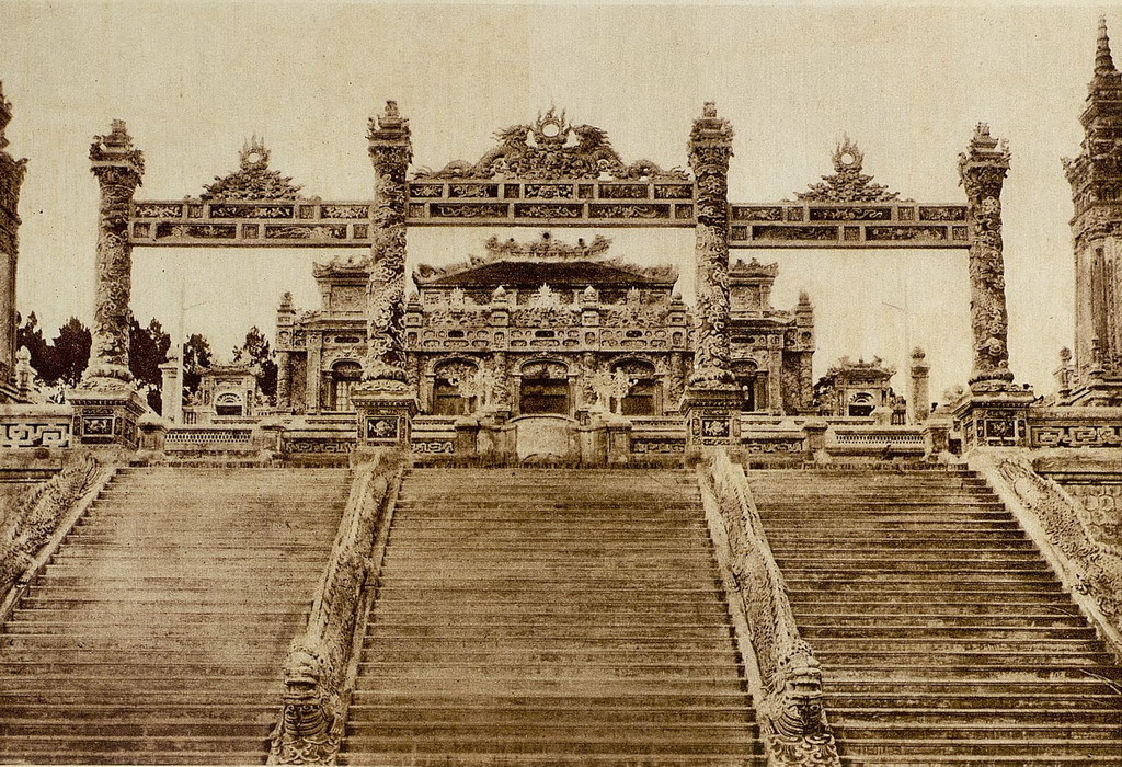 Lăng vua Khải Định. Ảnh: Gallica.bnf.fr.
