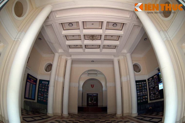 Năm 1933, vua Bảo Đại nới rộng thành phần đại diện qua chỉ dụ 45, theo đó Viện Dân biểu Trung Kỳ phải bao gồm đại diện của ba khối tầng lớp: 1- Dân đinh không phải là thương gia. 2 - Thương gia có đóng thuế môn bài. 3 - Dân đinh các dân tộc thiểu số.