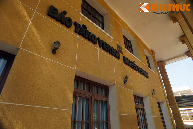 Alexandre Yersin mất ngày 1/3/1943 tại Nha Trang. Để ghi nhớ công lao của Yersin, Viện bảo tàng mang tên ông đã được lập trong khuôn viên viện Pasteur.