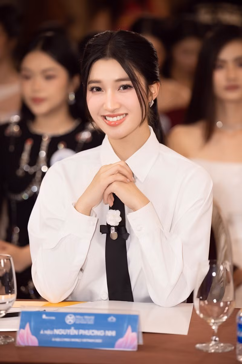 Á hậu 2 Miss World Vietnam 2022 Nguyễn Phương Nhi.