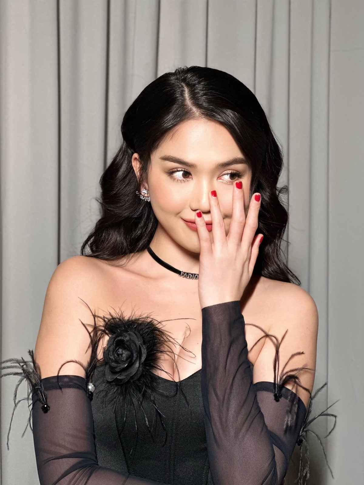 Phim của Ngọc Trinh - Minh Hằng chính thức khởi chiếu từ mùng 1 Tết Nguyên đán (22/1).