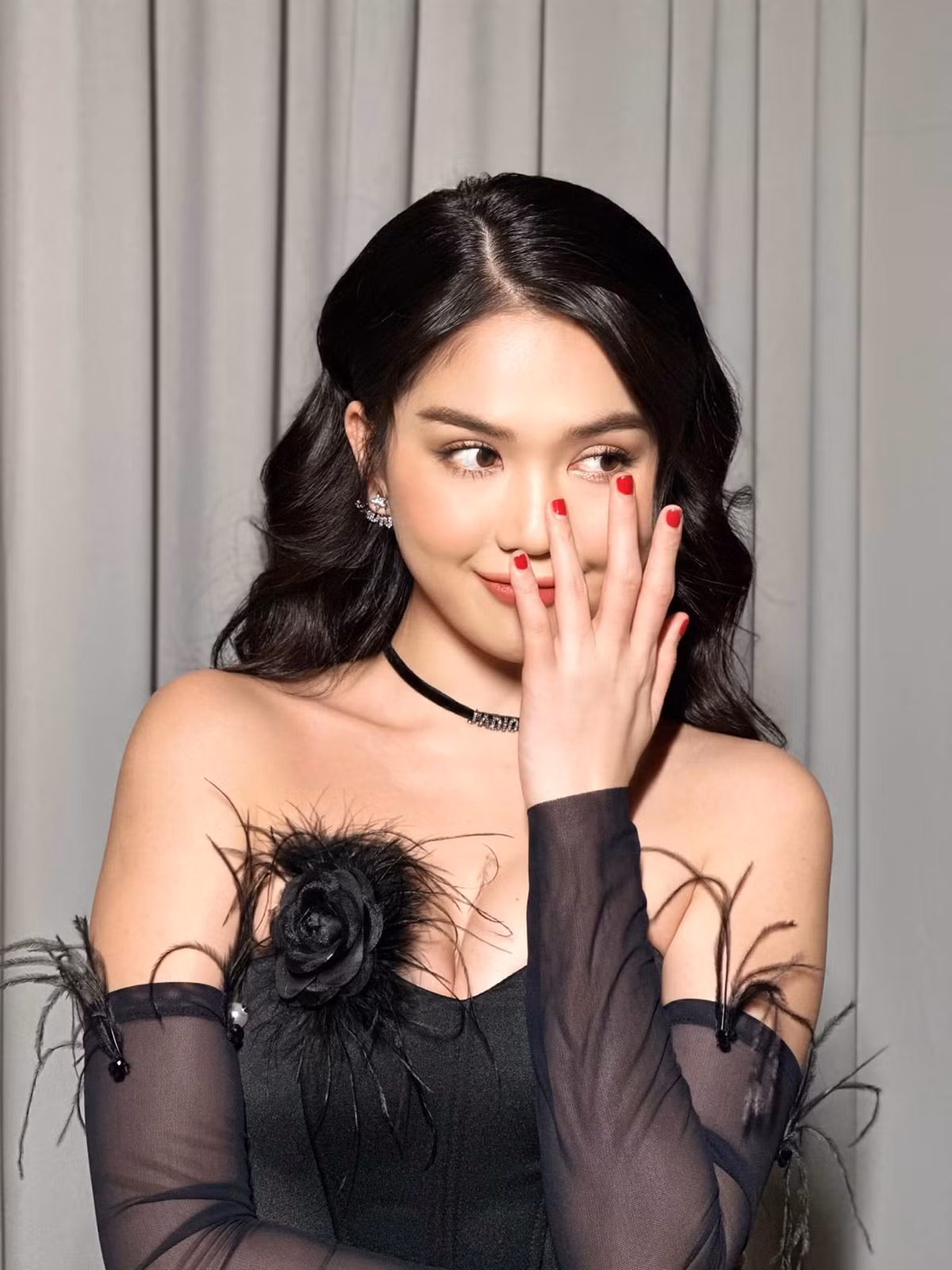 Phim của Ngọc Trinh - Minh Hằng chính thức khởi chiếu từ mùng 1 Tết Nguyên đán (22/1).