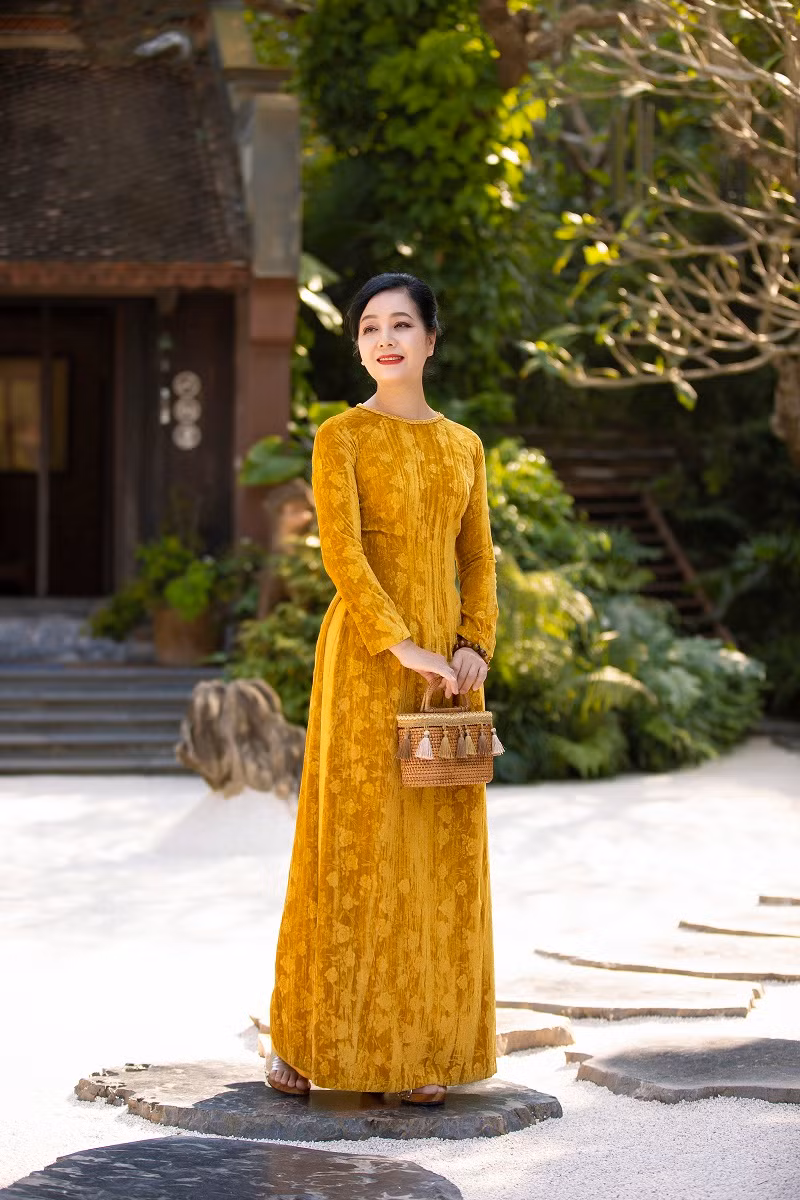 Cùng với NSND Lan Hương, nghệ sĩ Chiều Xuân cũng là diễn viên nổi tiếng của màn ảnh Việt.